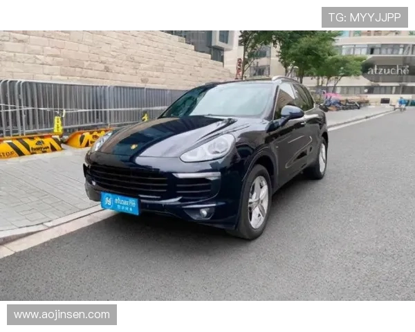 英超球队大巴车：各队的豪华座驾与标志性设计