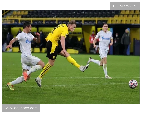 足球比赛中的打破僵局与关键时刻的决策分析