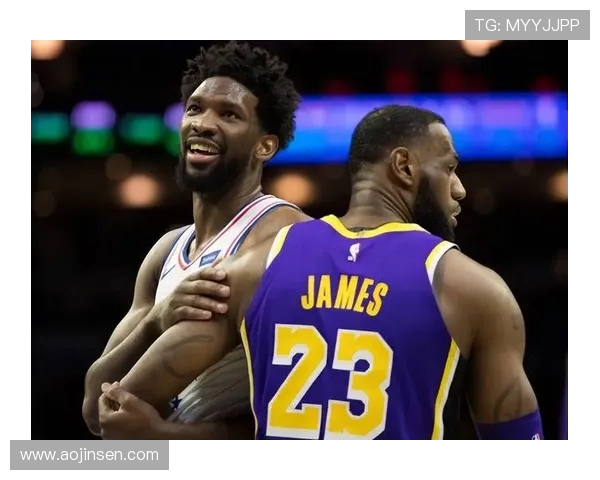 与恩比德并肩作战埃奇库姆赞叹他的实力与魅力无与伦比