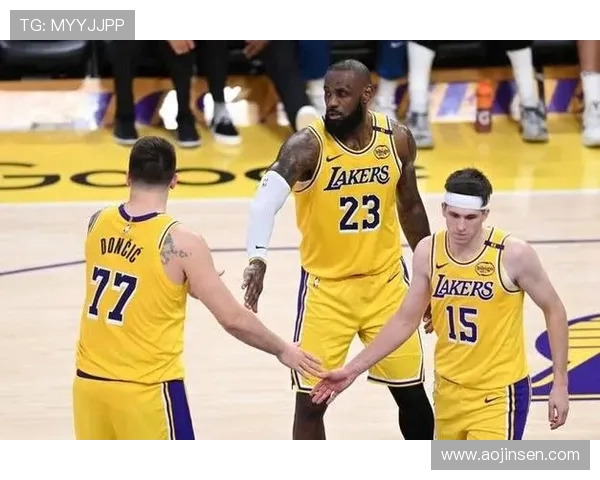 88直播NBA季后赛：东部豪强争夺总决赛门票，西部黑马突围成焦点